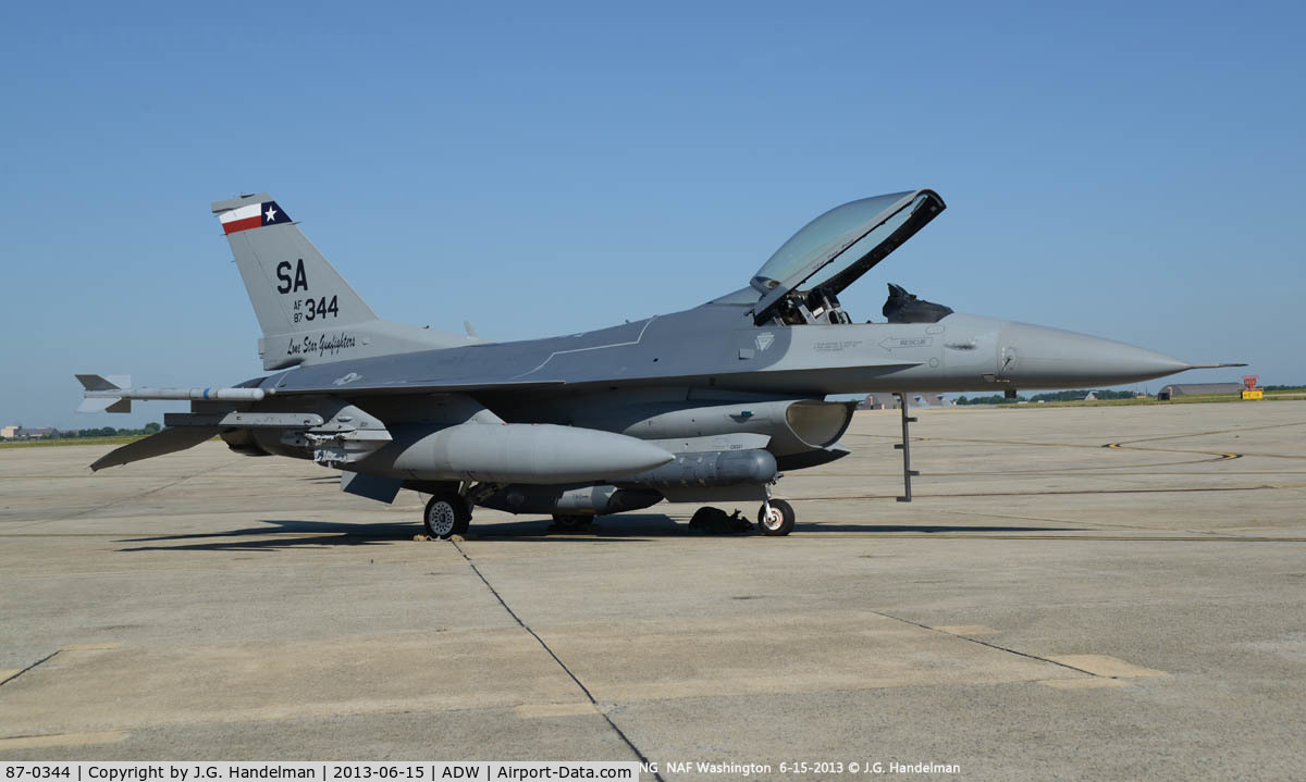 87-0344, 1987 General Dynamics F-16C Fighting Falcon C/N 5C-605, Ready for crew.