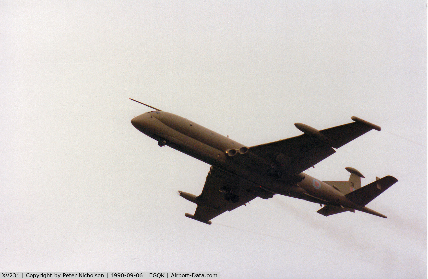 XV231, Hawker Siddeley Nimrod MR.2 C/N 8006, Nimrod MR.2 of 236 Operational Conversion Unit departing from RAF Kinloss in September 1990.