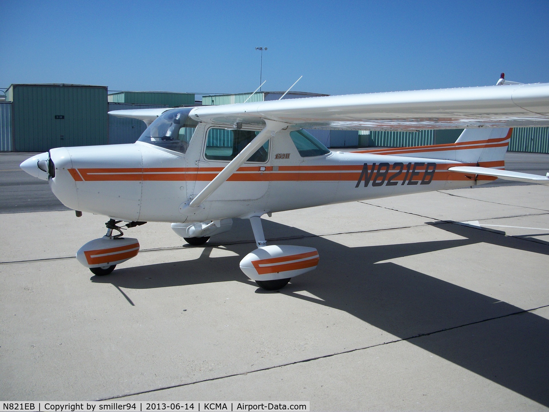 N821EB, 1981 Cessna 152 C/N 15285210, Cessna 152 at KCMA
