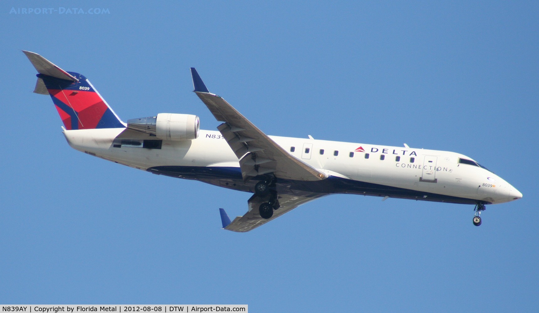 N839AY, 2005 Bombardier CRJ-200 (CL-600-2B19) C/N 8039, Delta Connection CRJ-200