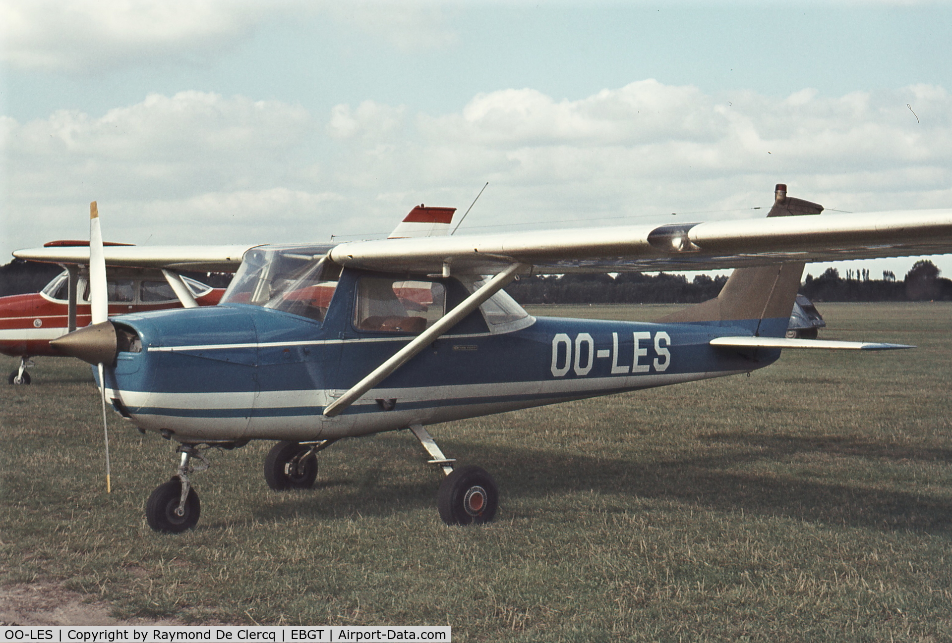 OO-LES, 1966 Reims F150G C/N 0072, Gent  1971