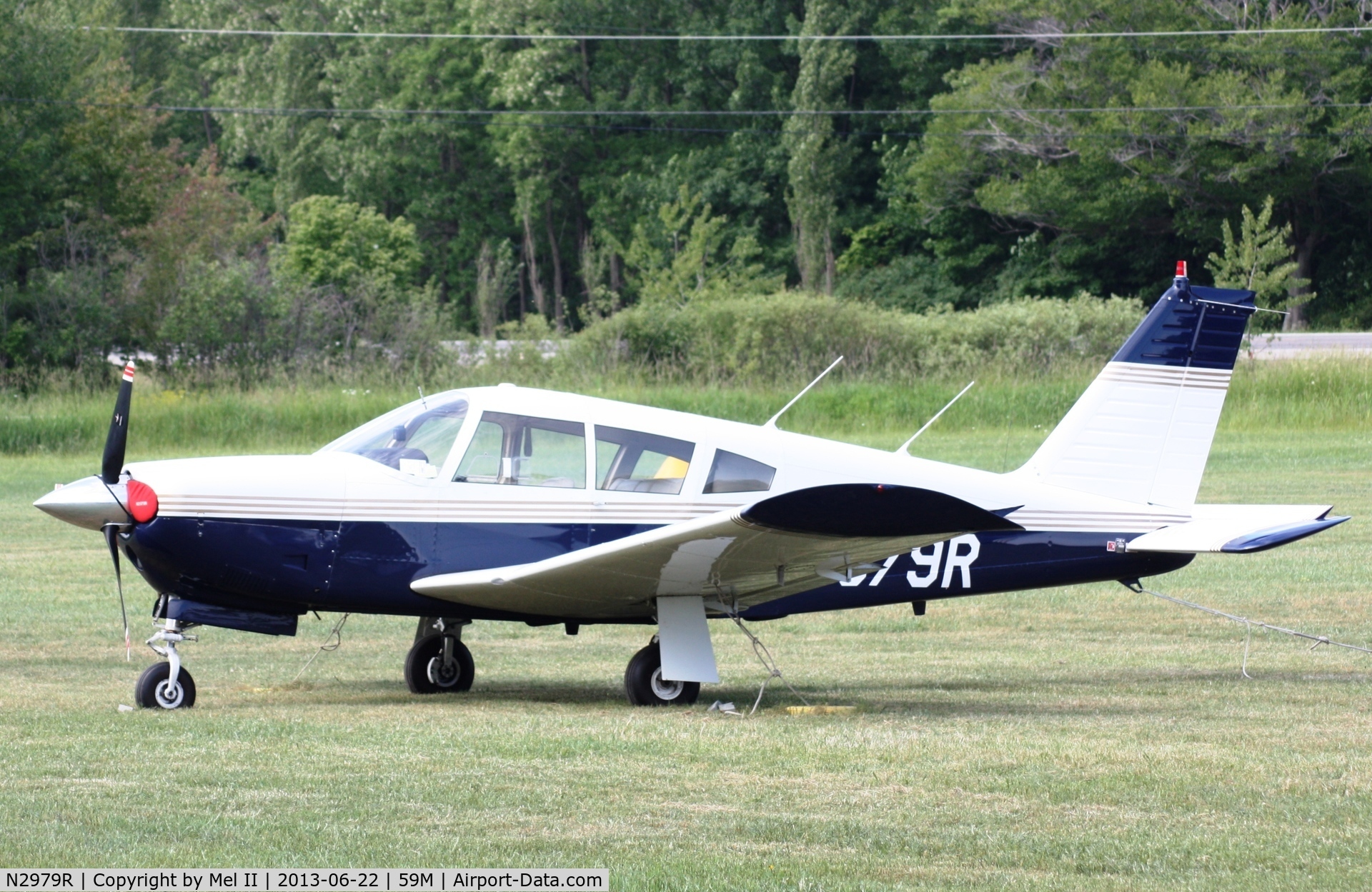 N2979R, 1969 Piper PA-28R-200 Cherokee Arrow C/N 28R-35366, Parked