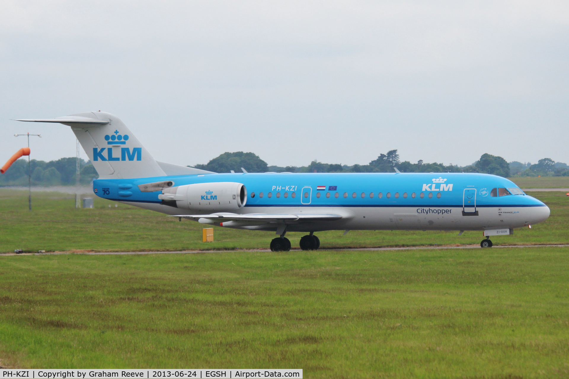 PH-KZI, 1997 Fokker 70 (F-28-0070) C/N 11579, About to depart from Norwich.