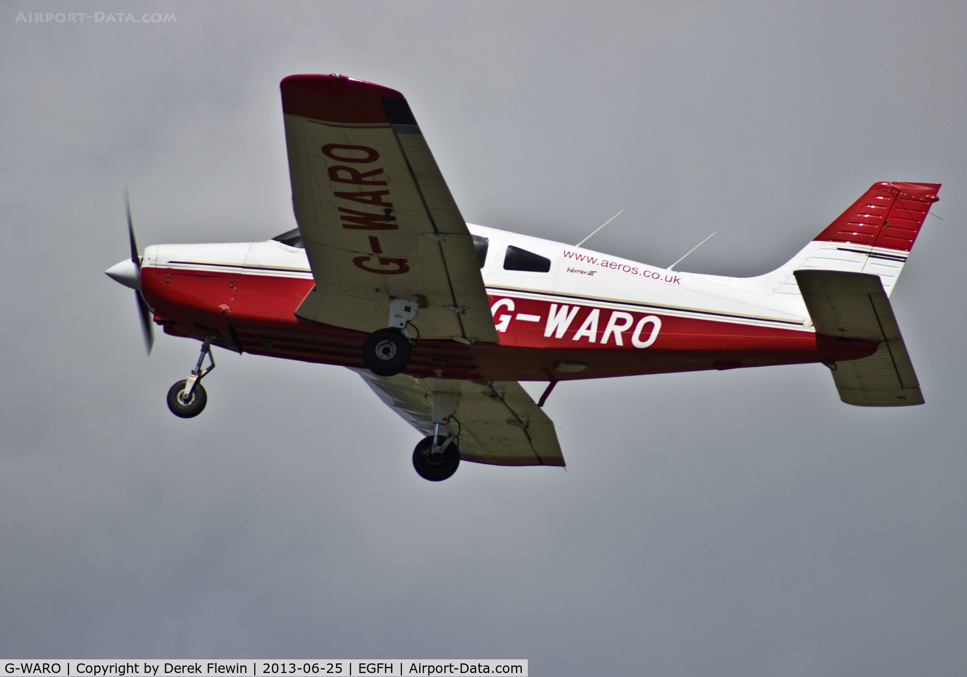 G-WARO, 1997 Piper PA-28-161 Cherokee Warrior III C/N 28-42015, Visiting Piper PA-28, dual based, Gloucester and CWI. Go-round runway 22.