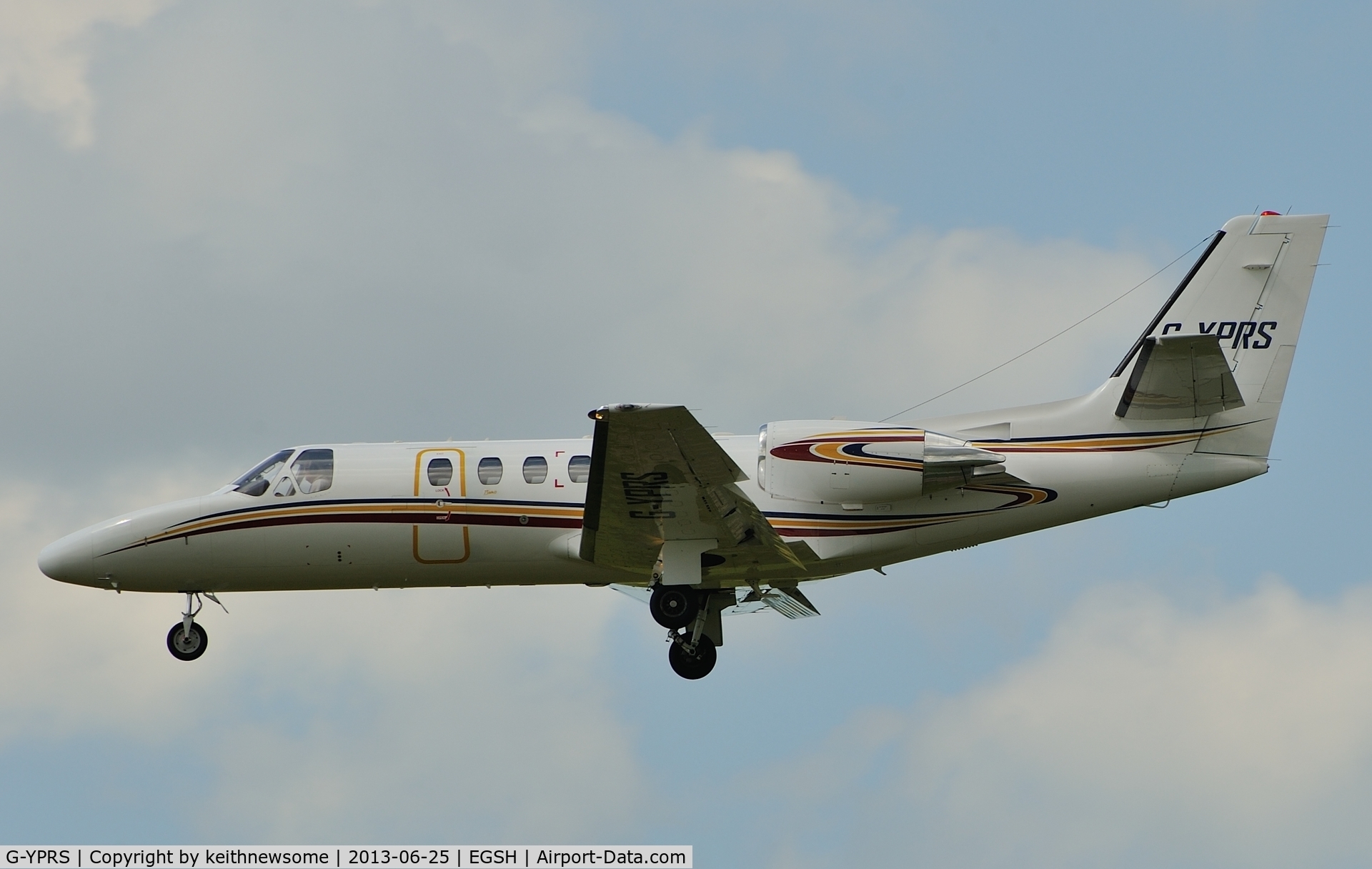 G-YPRS, 2000 Cessna 550 Citation Bravo C/N 550-0935, Landing onto runway 27.