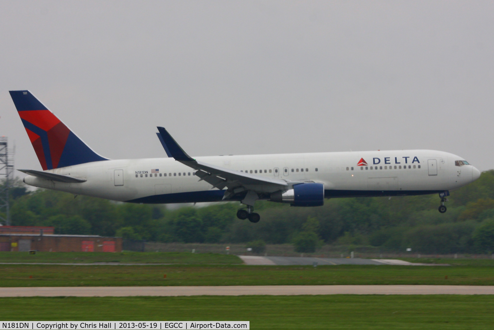 N181DN, 1992 Boeing 767-332 C/N 25986, Delta