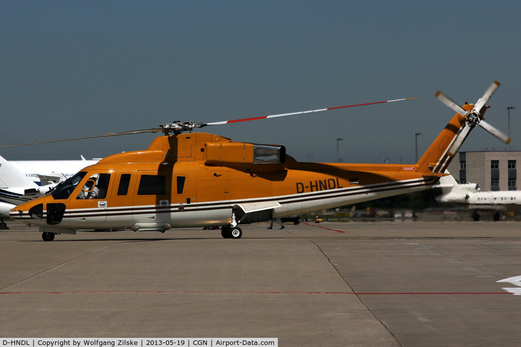 D-HNDL, Sikorsky S-76B C/N 760437, visitor
