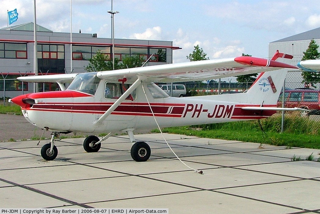 PH-JDM, Reims F150M C/N 1391, R/Cessna F.150M [1391] Rotterdam~PH 07/08/2006