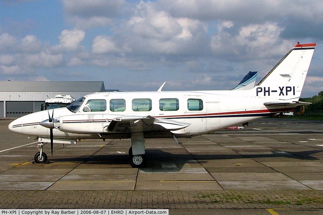 PH-XPI, 1977 Piper PA-31-350 Chieftain C/N 31-7752187, Piper PA-31-350 Navajo Chieftain [31-7752187] (Rijnmond Air Service) Rotterdam~PH 07/08/2006