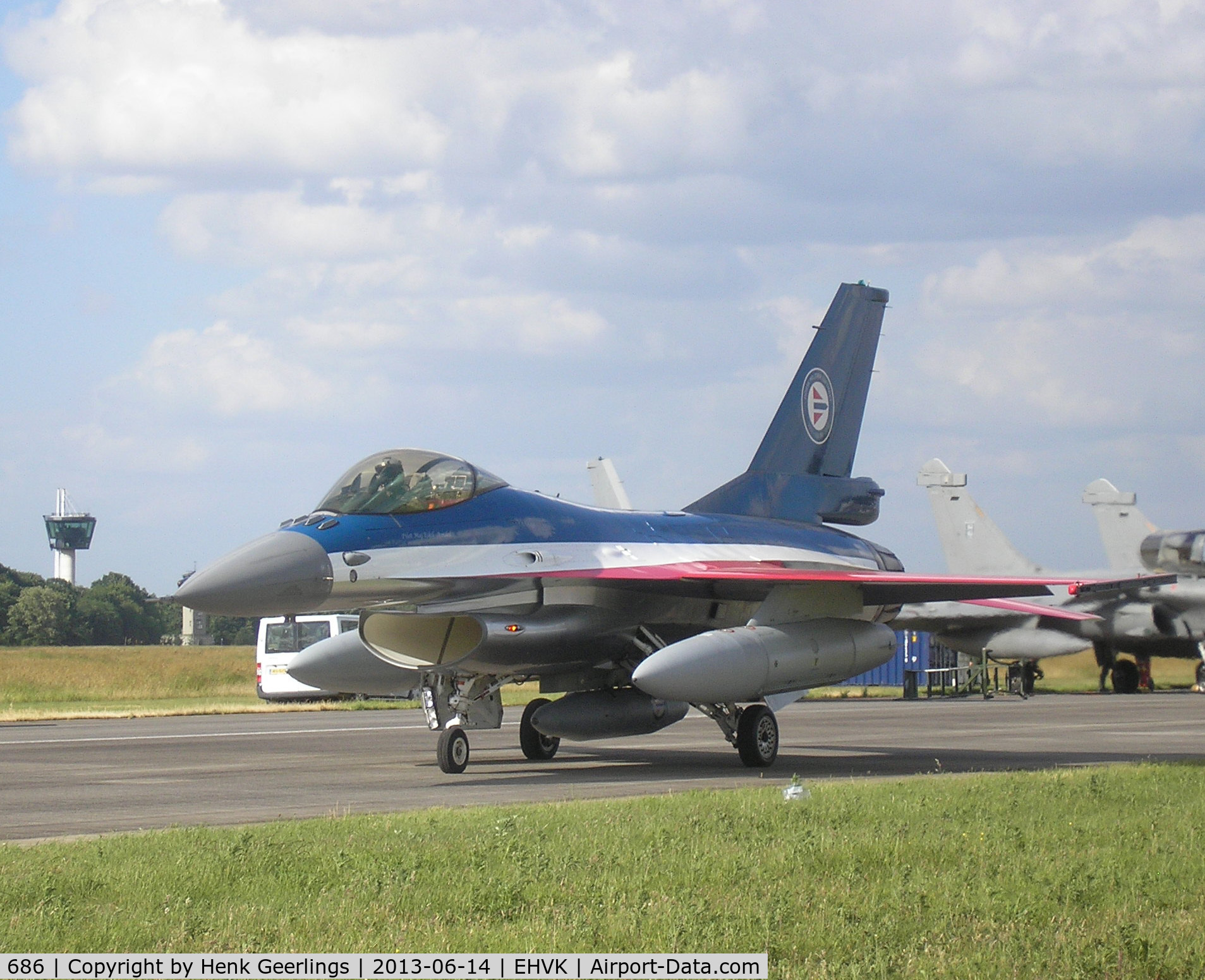 686, General Dynamics F-16AM Fighting Falcon C/N 6K-58, Airforcedays , 14/15 June  2013 at Volkel AFB ; Norwegian AF