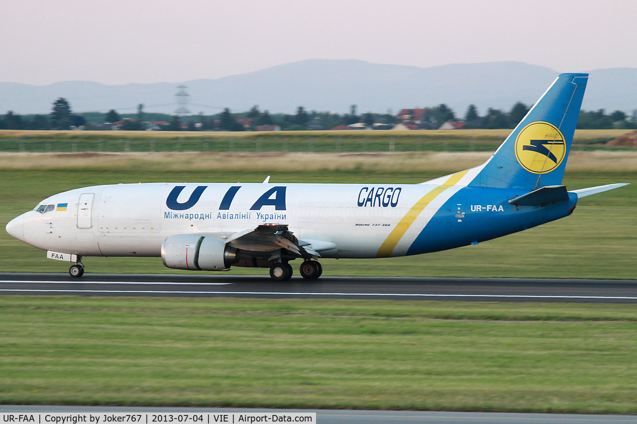 UR-FAA, 1989 Boeing 737-3Y0(F) C/N 24462, Ukraine International Cargo
