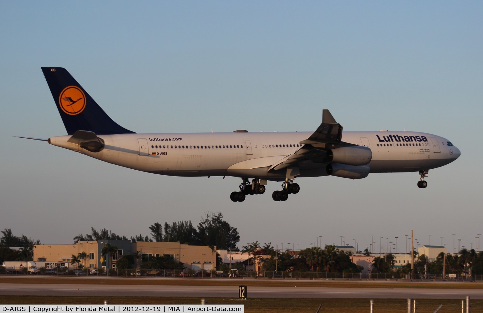 D-AIGS, 1999 Airbus A340-313 C/N 297, Lufthansa A340-300