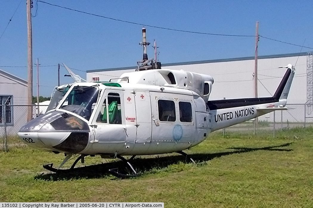 135102, Bell CH-135 Twin Huey C/N 32002, Bell CH-135 Twin Huey [32002] Trenton~C 20/06/2005