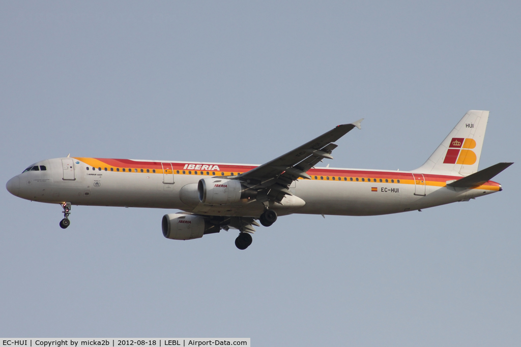 EC-HUI, 1999 Airbus A321-211 C/N 1027, Landing