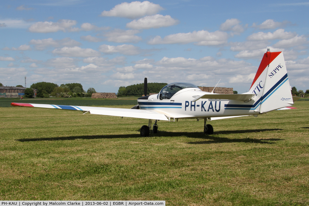 PH-KAU, 1987 Slingsby T-67M-200 Firefly C/N 2040, Slingsby T-67M-200 Firefly at The Real Aeroplane Club's Jolly June Jaunt, Breighton Airfield, 2013.