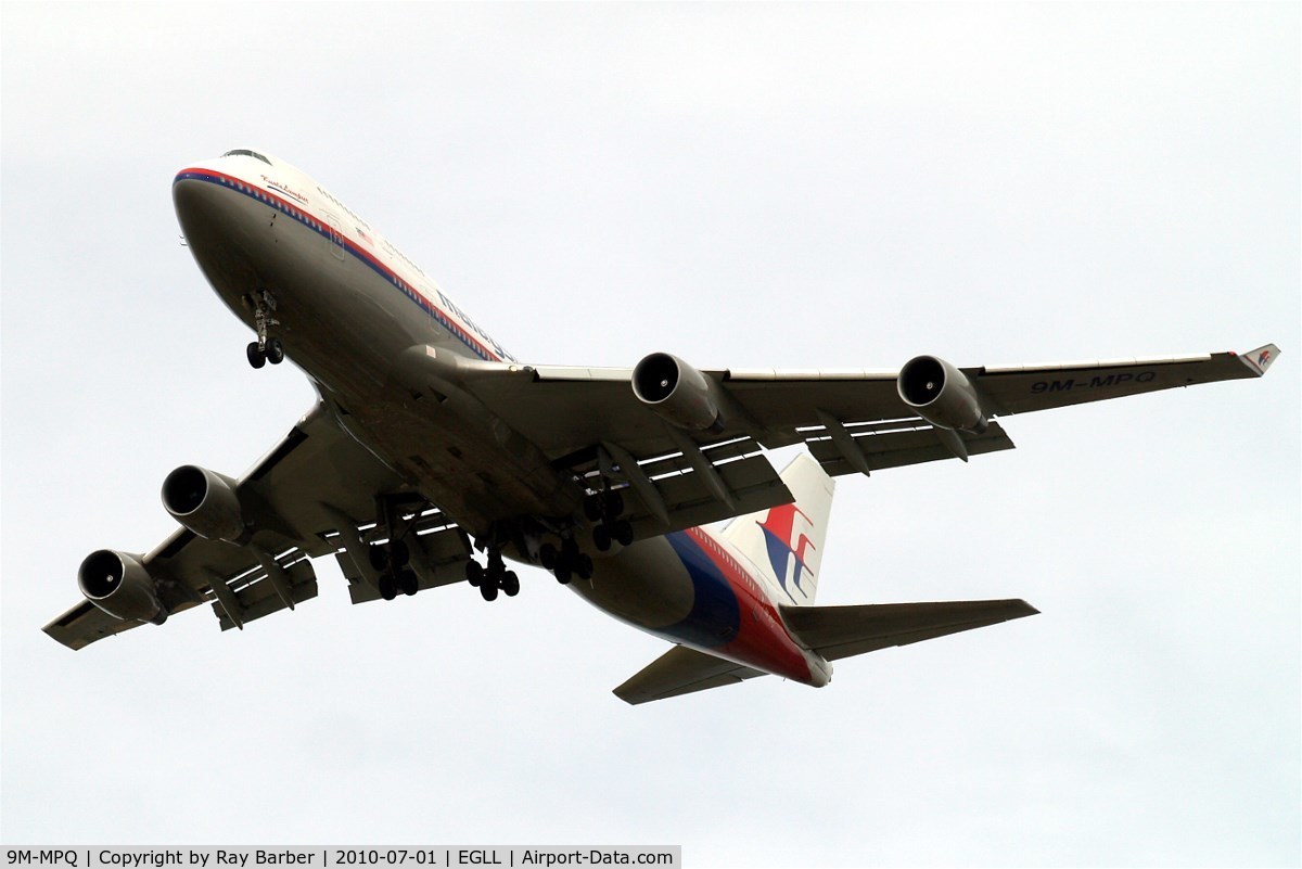 9M-MPQ, 2002 Boeing 747-4H6 C/N 29901, Boeing 747-4H6 [29901] (Malaysia Airlines) Home~G 01/07/2010. On approach 27R. Named 