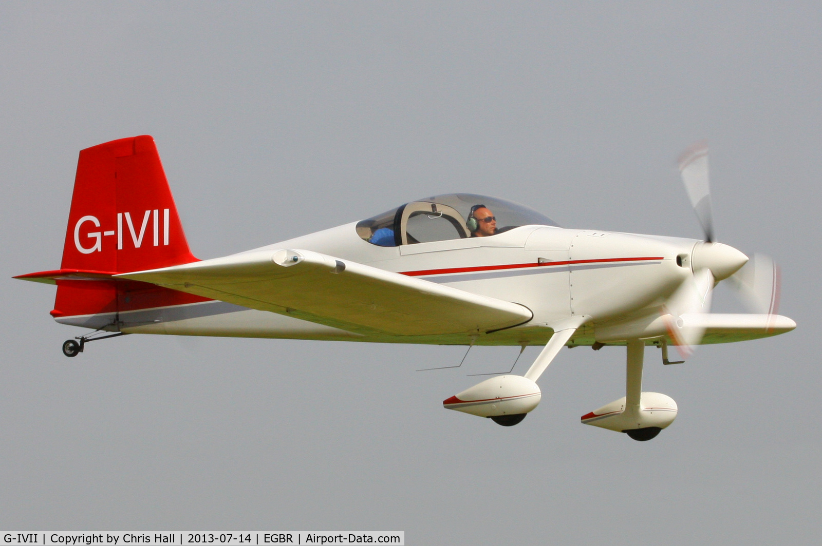 G-IVII, 2004 Vans RV-7 C/N PFA 323-14222, at the Real Aeroplane Club's Wings & Wheels fly-in, Breighton