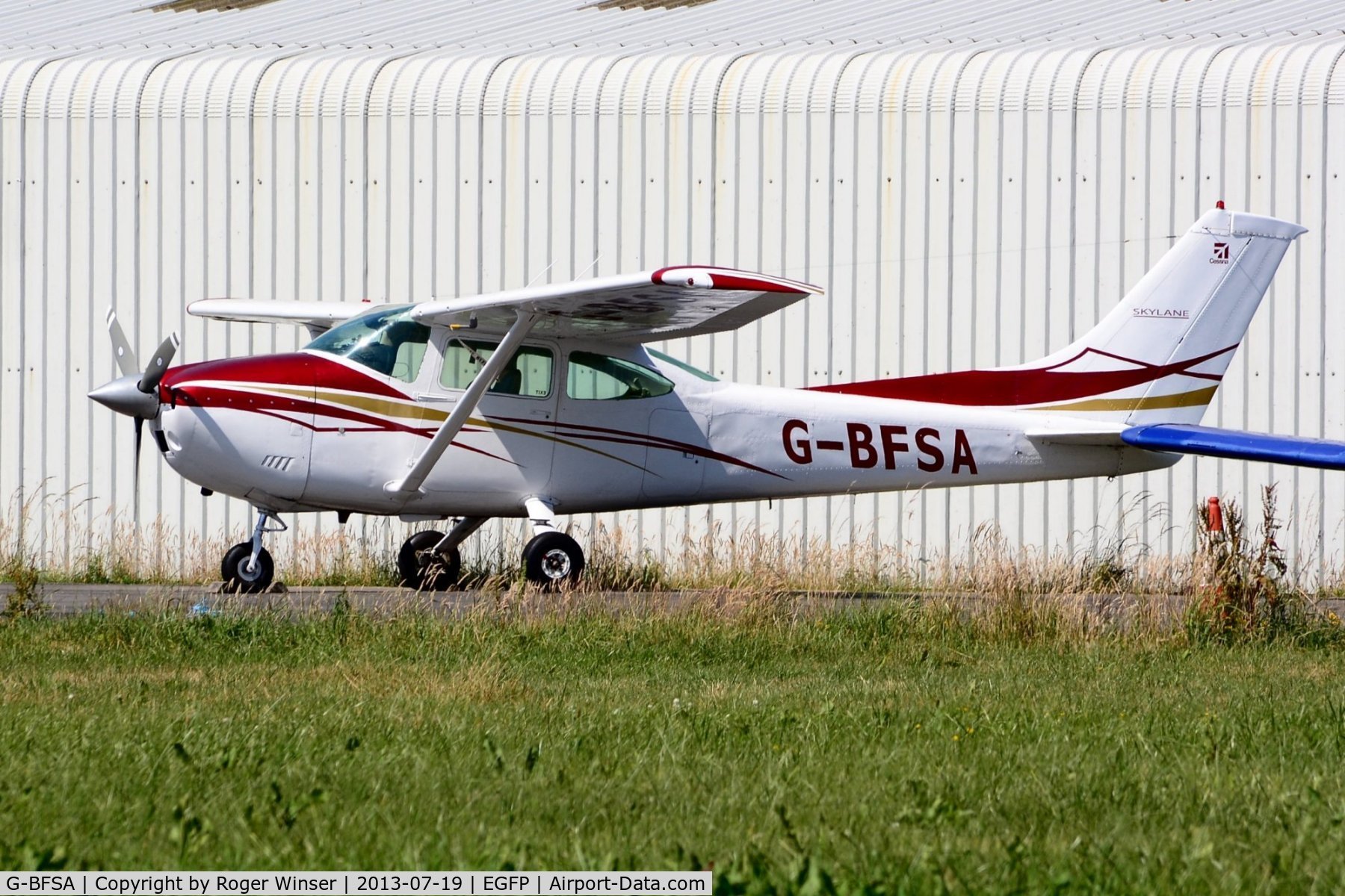 G-BFSA, 1978 Reims F182Q C/N 0074, Reims/Cessna Skylane.