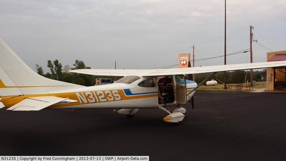 N3123S, 1964 Cessna 182G Skylane C/N 18255623, Complements of Bob Merrill