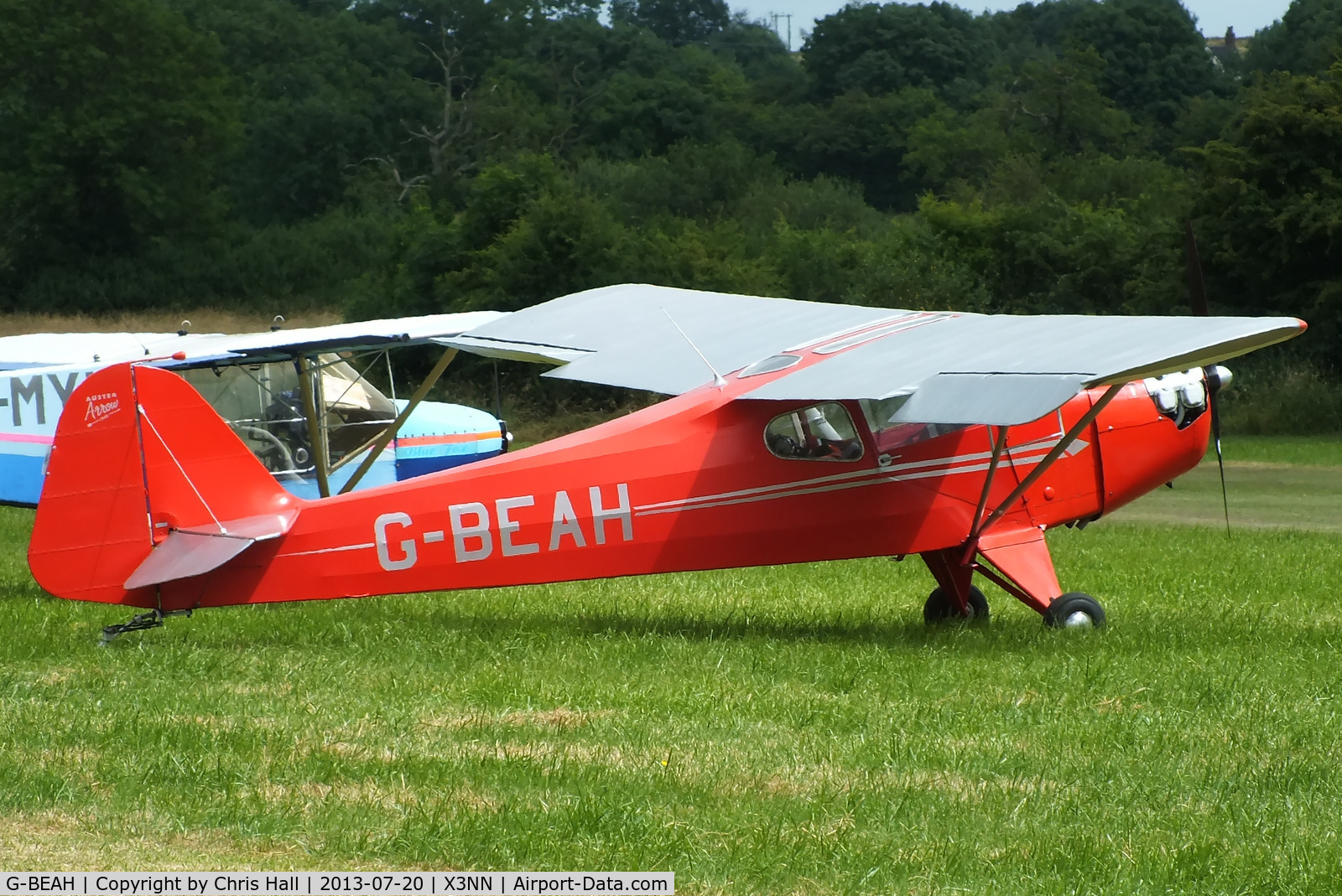 G-BEAH, 1946 Auster J-2 Arrow C/N 2366, at the Stoke Golding stakeout 2013