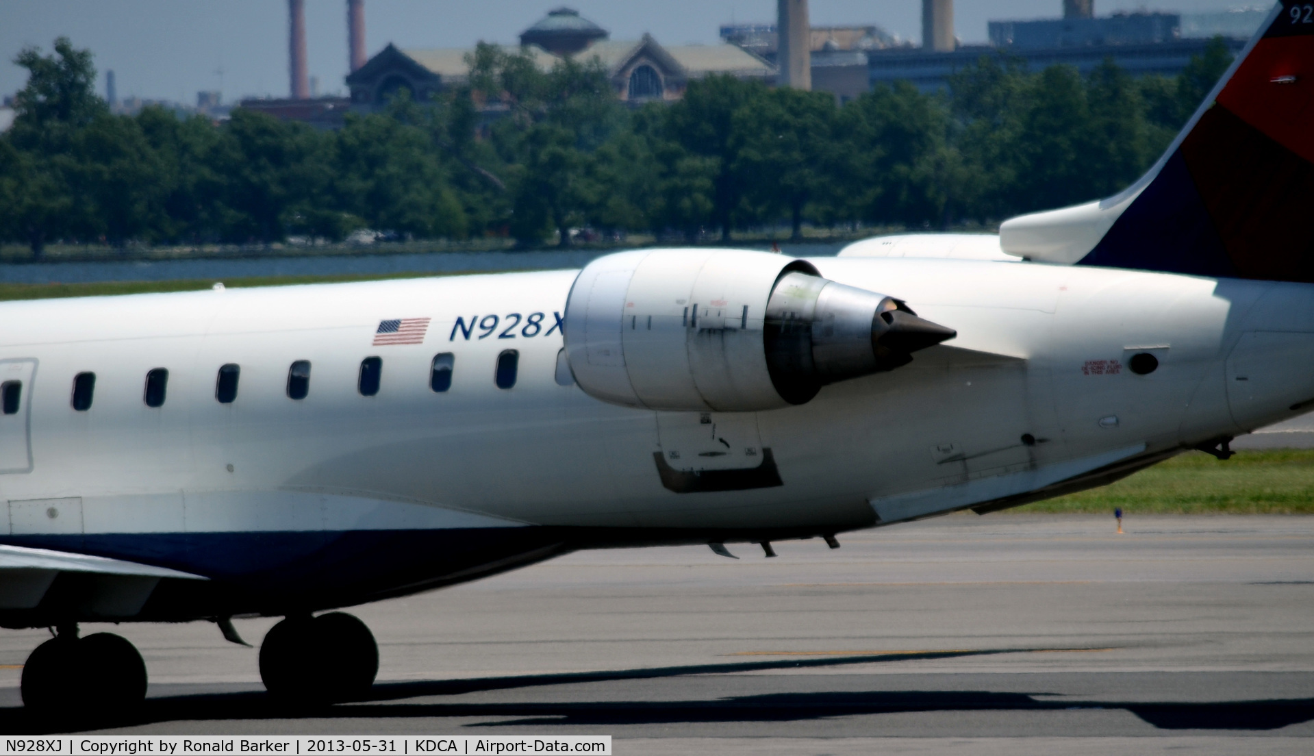 N928XJ, 2008 Bombardier CRJ-900ER (CL-600-2D24) C/N 15190, Taxi DCA