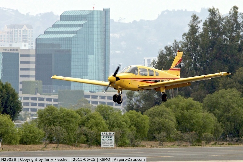 N2902S, Piper PA-28-181 Archer II C/N 28-7990540, At Santa Monica Airport , California