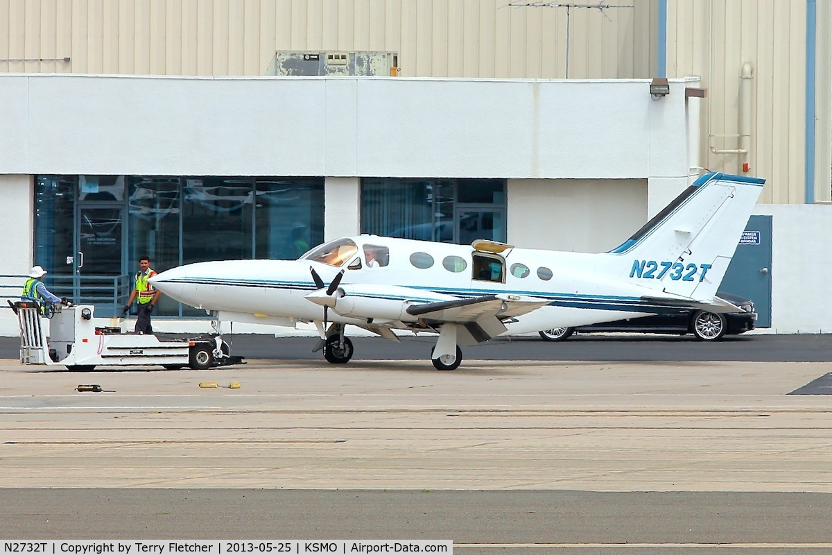 N2732T, 1979 Cessna 414A Chancellor C/N 414A0449, At Santa Monica Airport , California