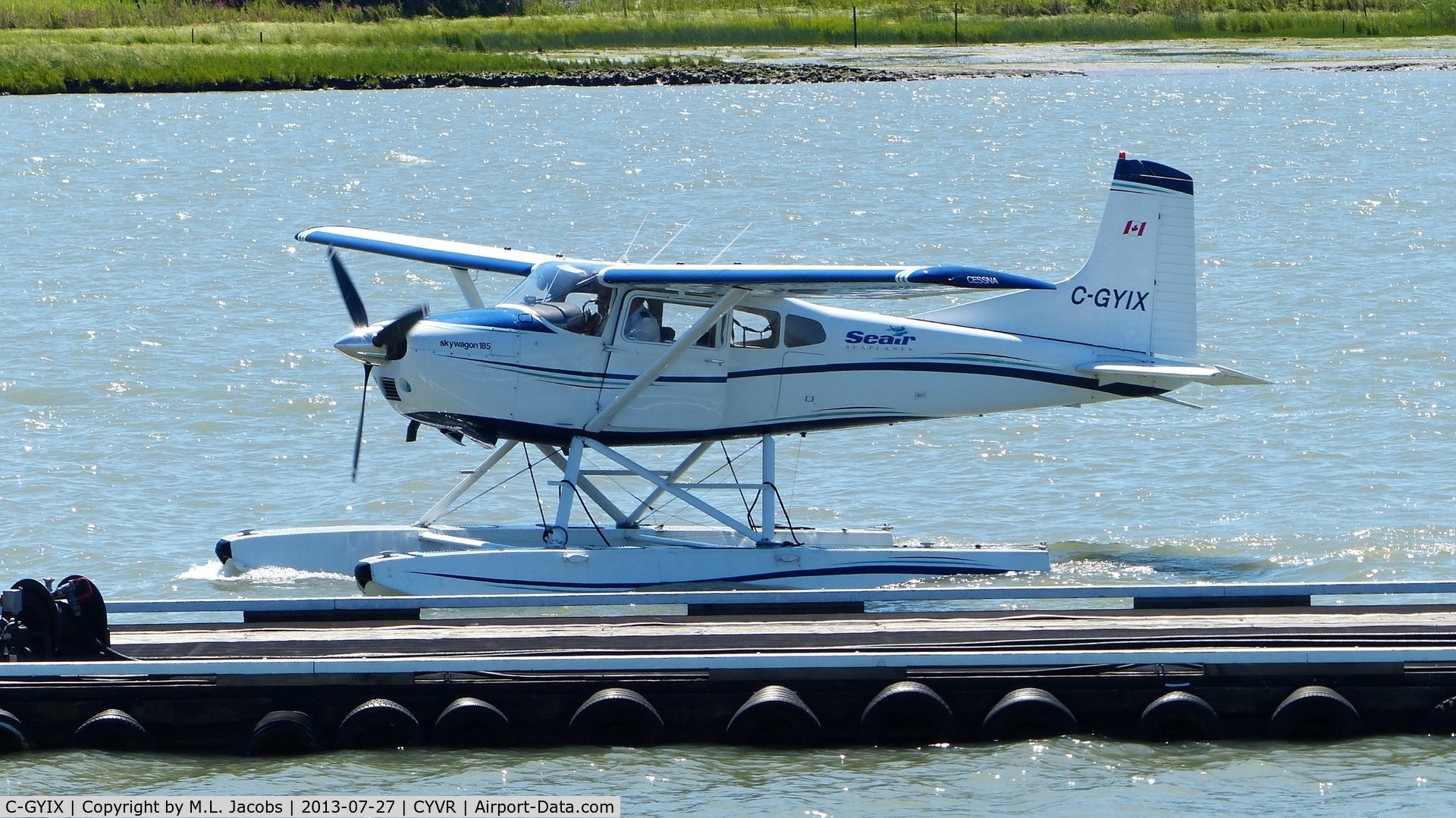 C-GYIX, 1976 Cessna A185F II Skywagon 185 C/N 18503162, Seair Seaplanes Cessna approaching the terminal dock on the Fraser River.
