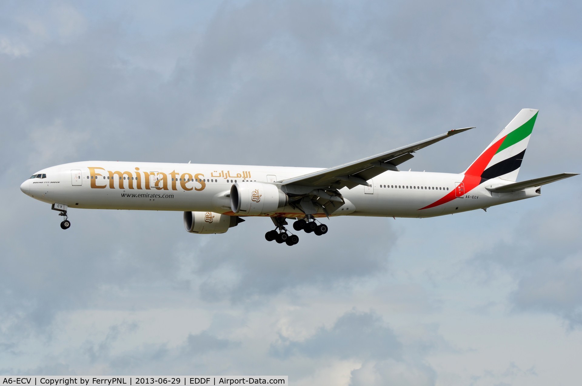 A6-ECV, 2009 Boeing 777-31H/ER C/N 35594, Emirates B773 landing in FRA