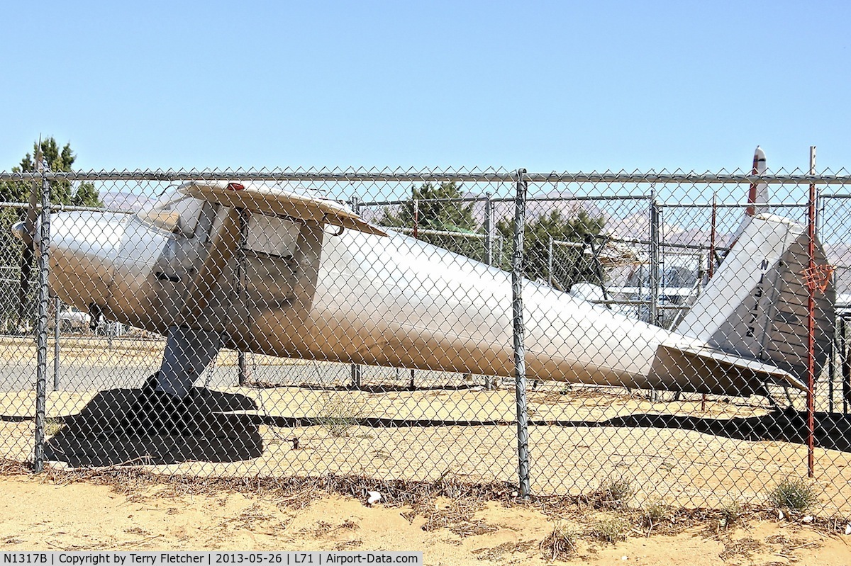 N1317B, 1948 Luscombe 8A C/N 5944, Parked at California City Municipal