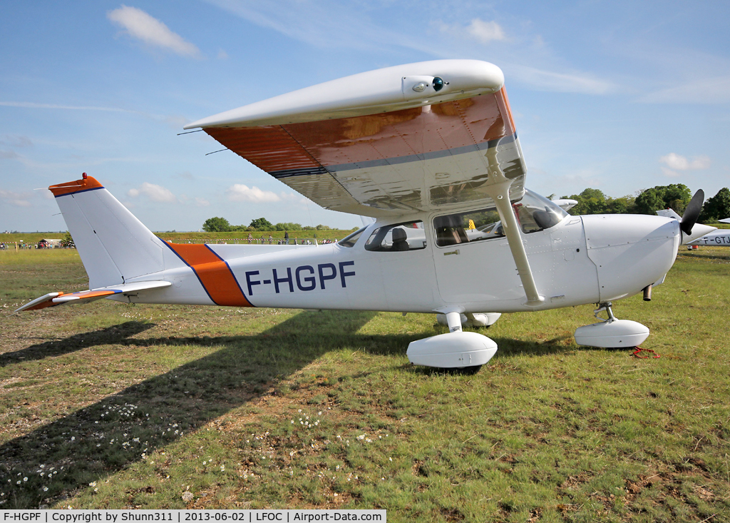 F-HGPF, 2003 Cessna 172R C/N 17281197, Parked in the grass during LFOC Open Day 2013