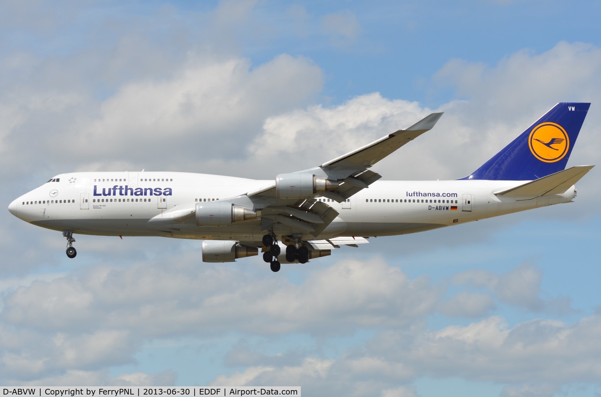 D-ABVW, 1999 Boeing 747-430 C/N 29493, LH B744 D-ABVW is called Wolfsburg.