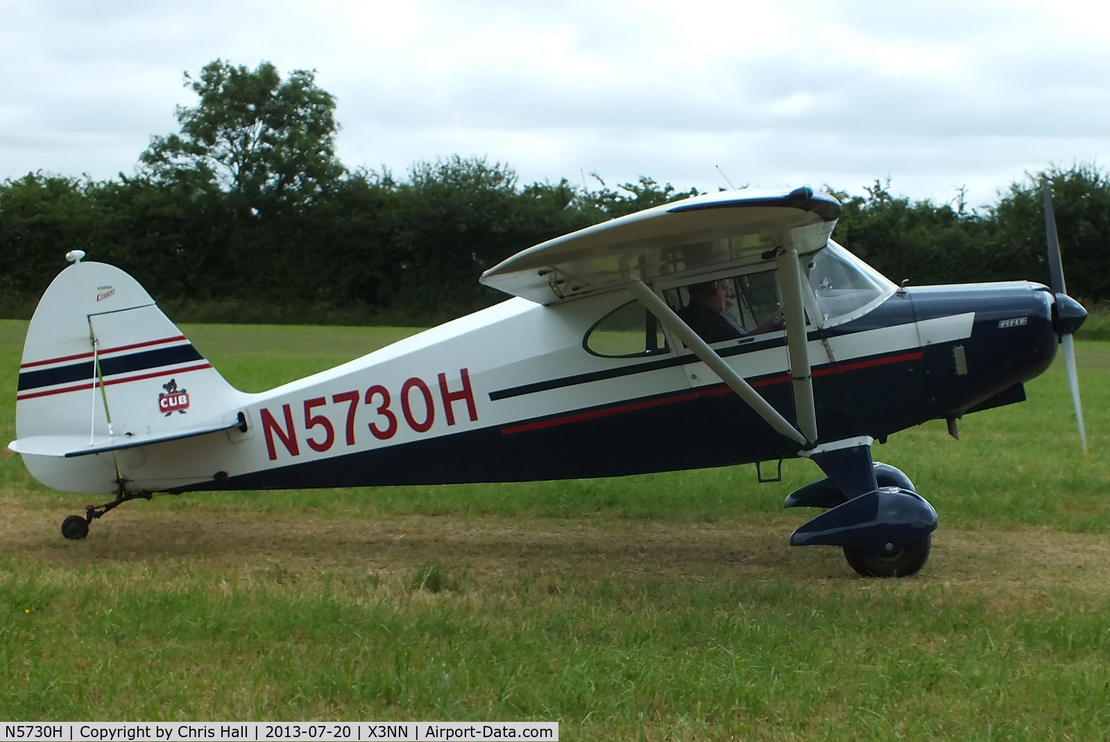 N5730H, 1949 Piper PA-16 Clipper C/N 16-342, at the Stoke Golding stakeout 2013