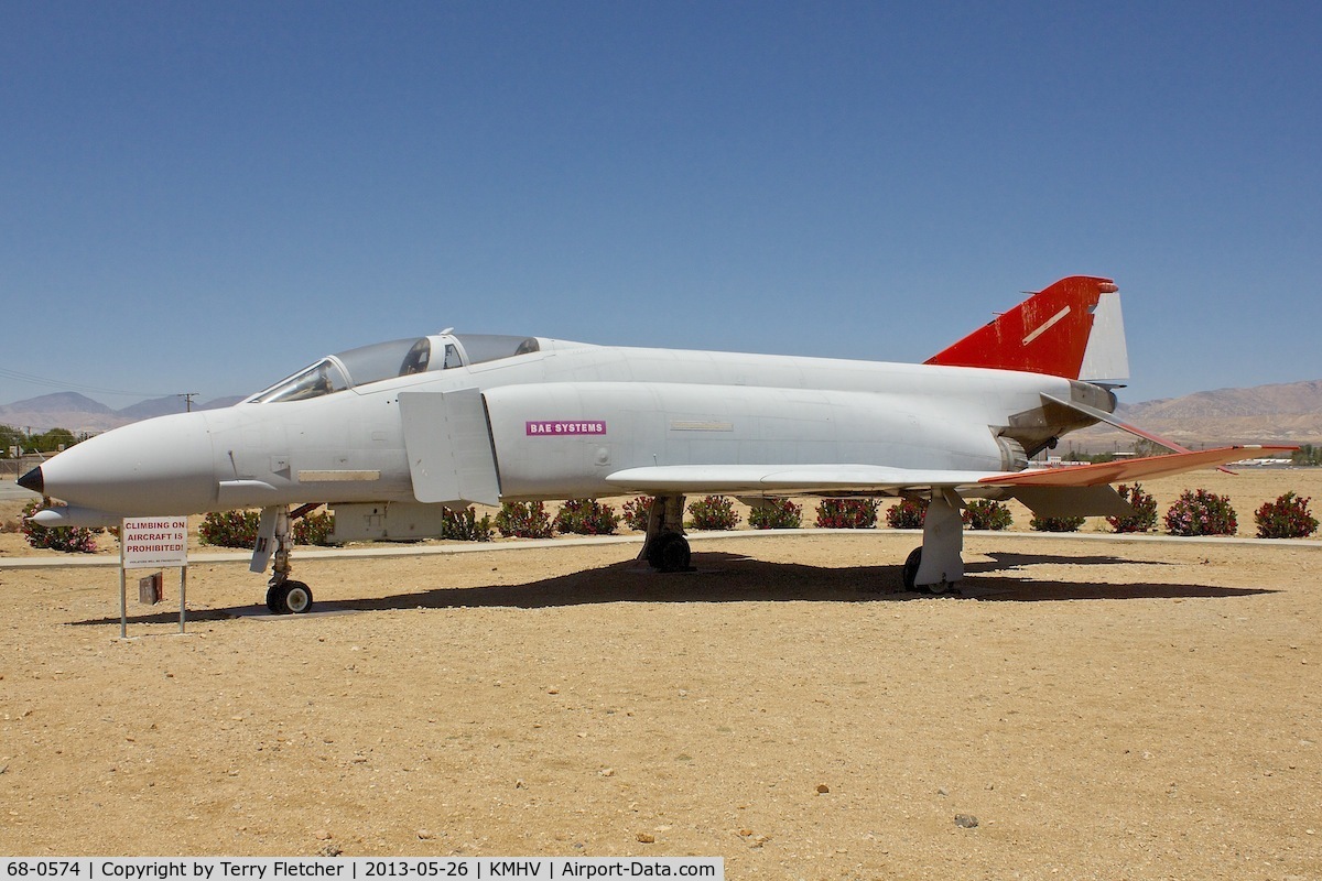 68-0574, 1968 McDonnell Douglas RF-4C Phantom II C/N 3505, Gate Guard at Mojave Airport