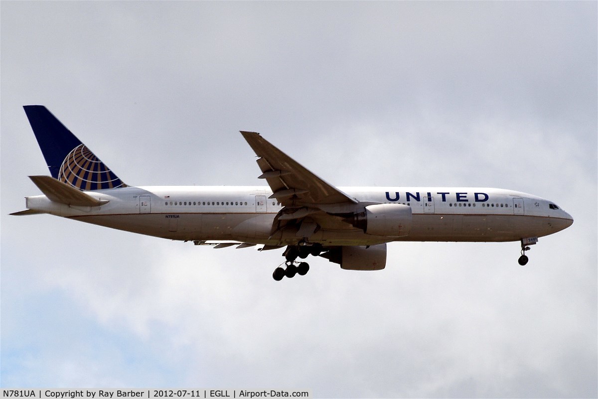 N781UA, 1996 Boeing 777-222 C/N 26945, Boeing 777-222 [26945] (United) Home~G 11/07/2012. On approach 27L.