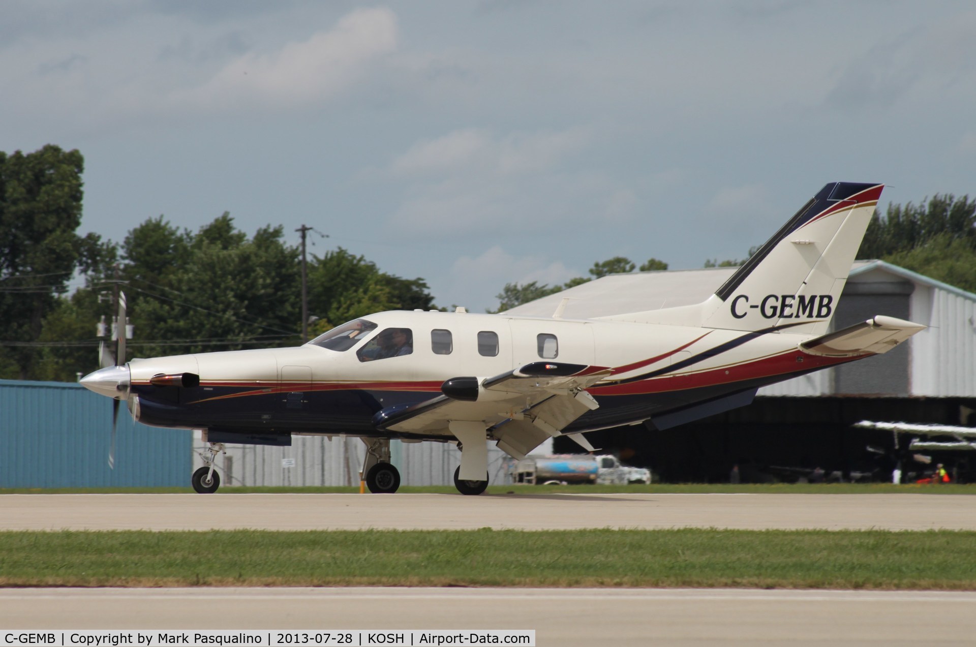 C-GEMB, 2003 Socata TBM-700 C/N 267, Socata TBM-700