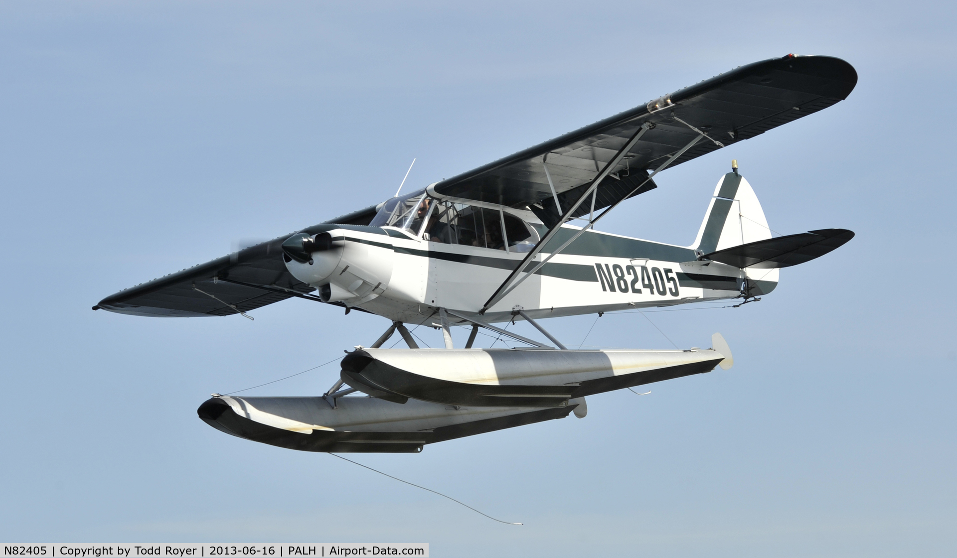 N82405, 1979 Piper PA-18-150 Super Cub C/N 18-7909096, Landing at Lake Hood