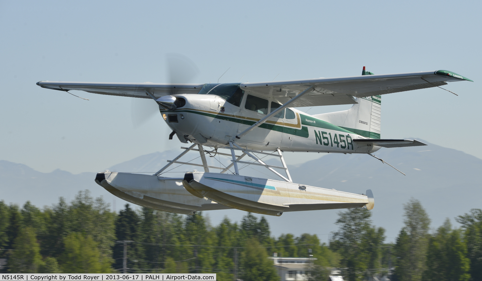 N5145R, 1976 Cessna A185F Skywagon 185 C/N 18503008, Departing Lake Hood
