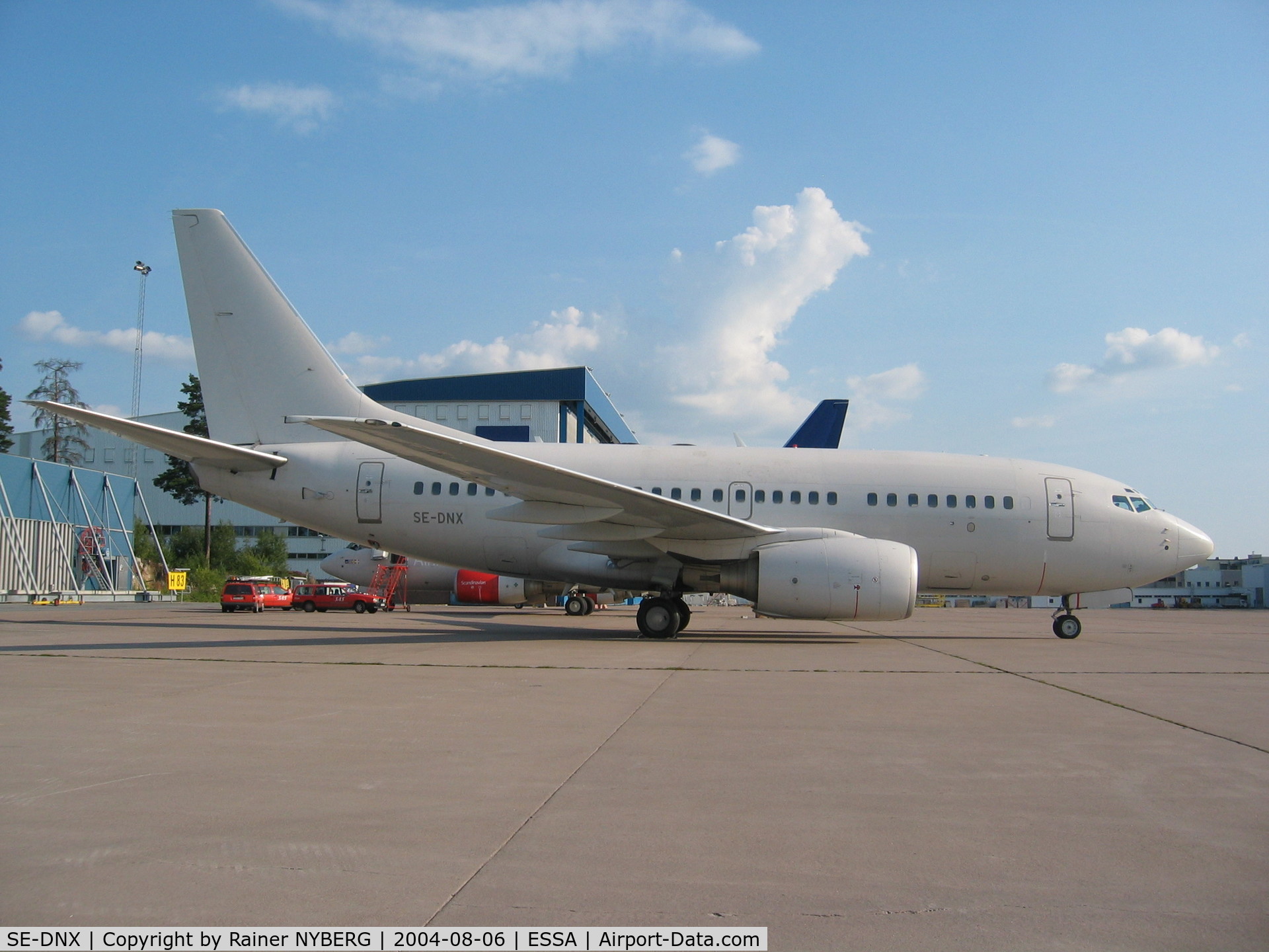 SE-DNX, 1999 Boeing 737-683 C/N 28304, SE-DNX @ ARN, returned from Air Europa lease.