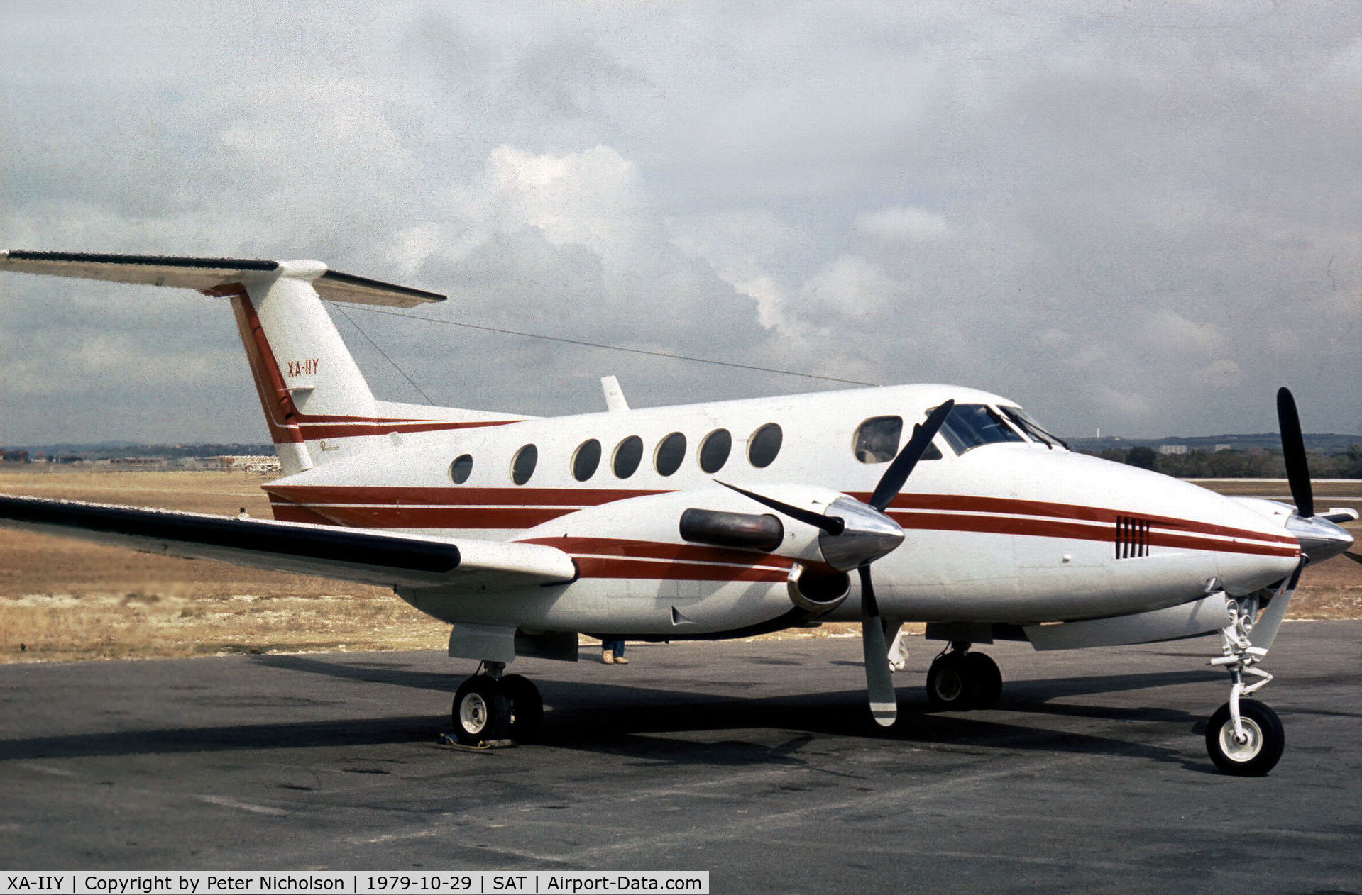 XA-IIY, 1978 Beech 200 C/N BB-395, Beech Super King Air 200 as seen at San Antonio in October 1979.