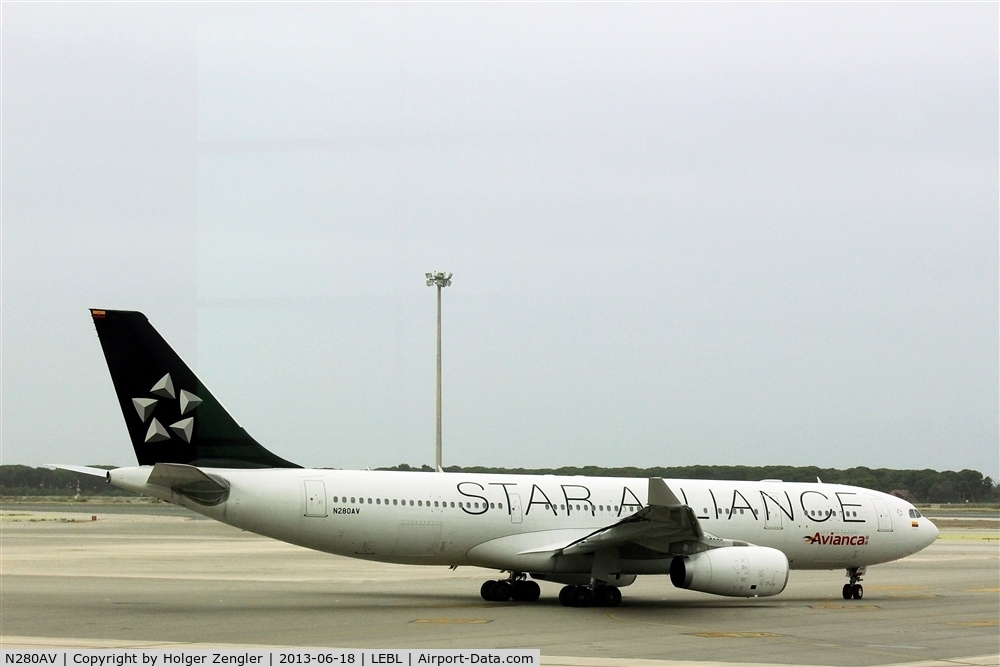N280AV, 2013 Airbus A330-243 C/N 1400, A new kid in Star Alliance´s family......