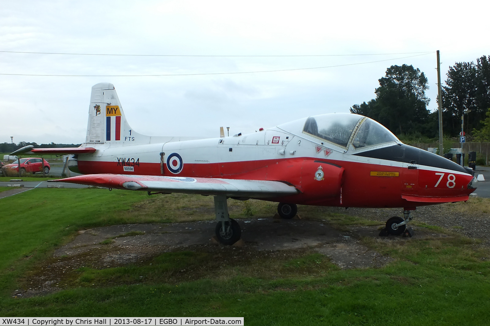 XW434, 1972 BAC 84 Jet Provost T.5A C/N EEP/JP/1056, Halfpenny Green's new gate guard