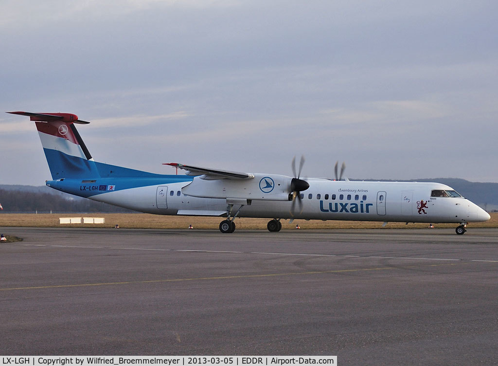 LX-LGH, 2012 Bombardier DHC-8-402Q Dash 8 Dash 8 C/N 4420, Taxxing in from Runway 09 via Taxiway 
