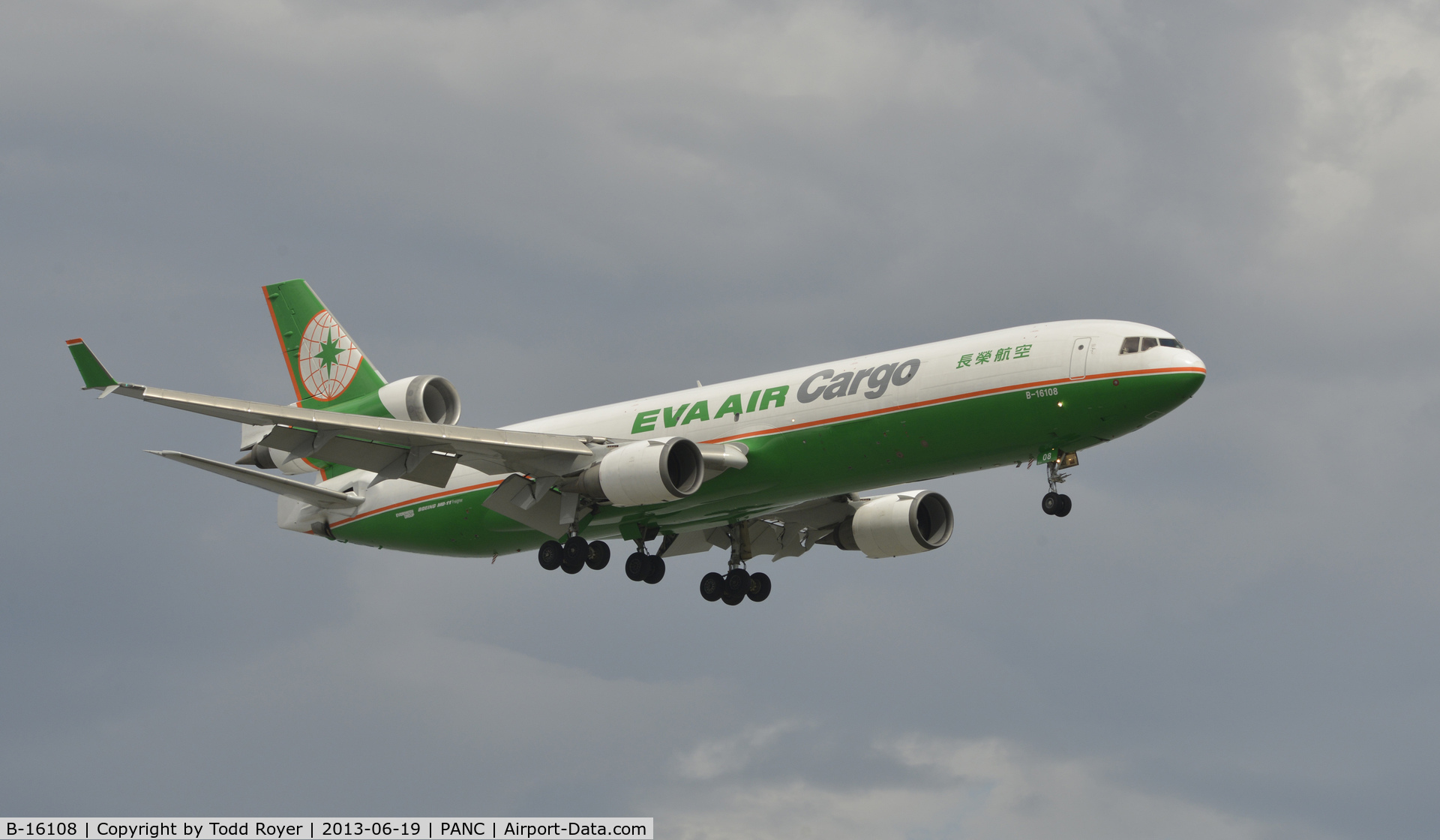 B-16108, 1997 McDonnell Douglas MD-11F C/N 48778, Arriving at Anchorage