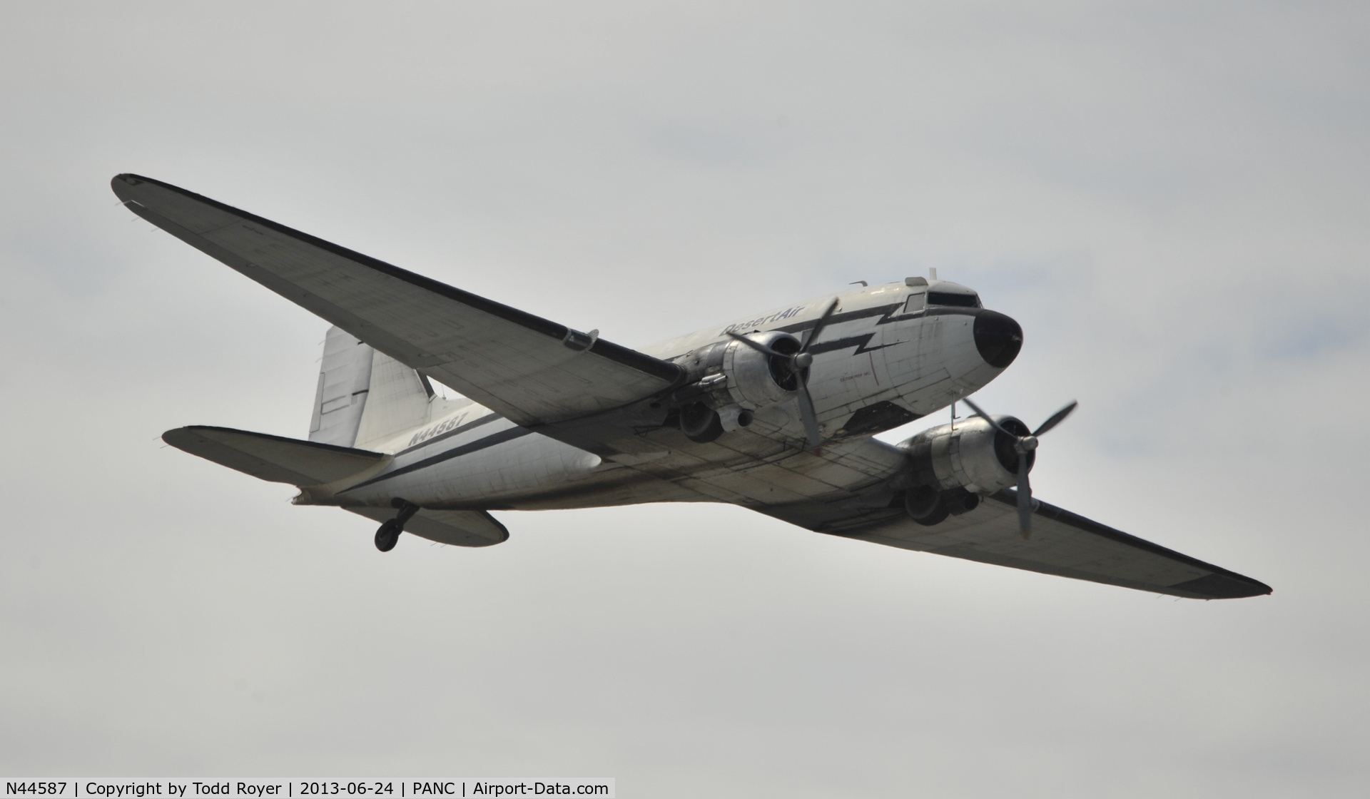 N44587, 1944 Douglas C-47A-20-DK Skytrain  (DC-3C) C/N 12857, Departing Anchorage