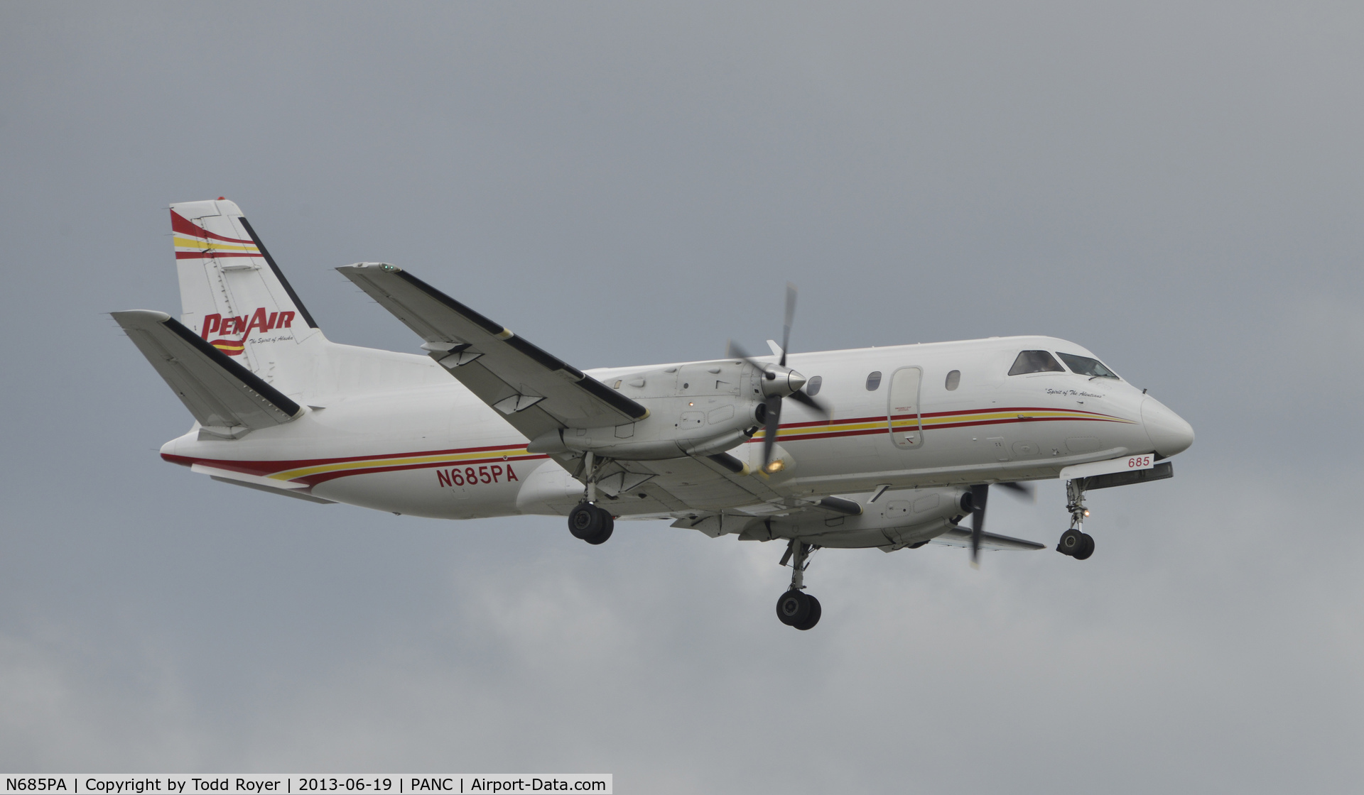 N685PA, 1988 Saab 340B C/N 340B-212, Arriving at Anchorage