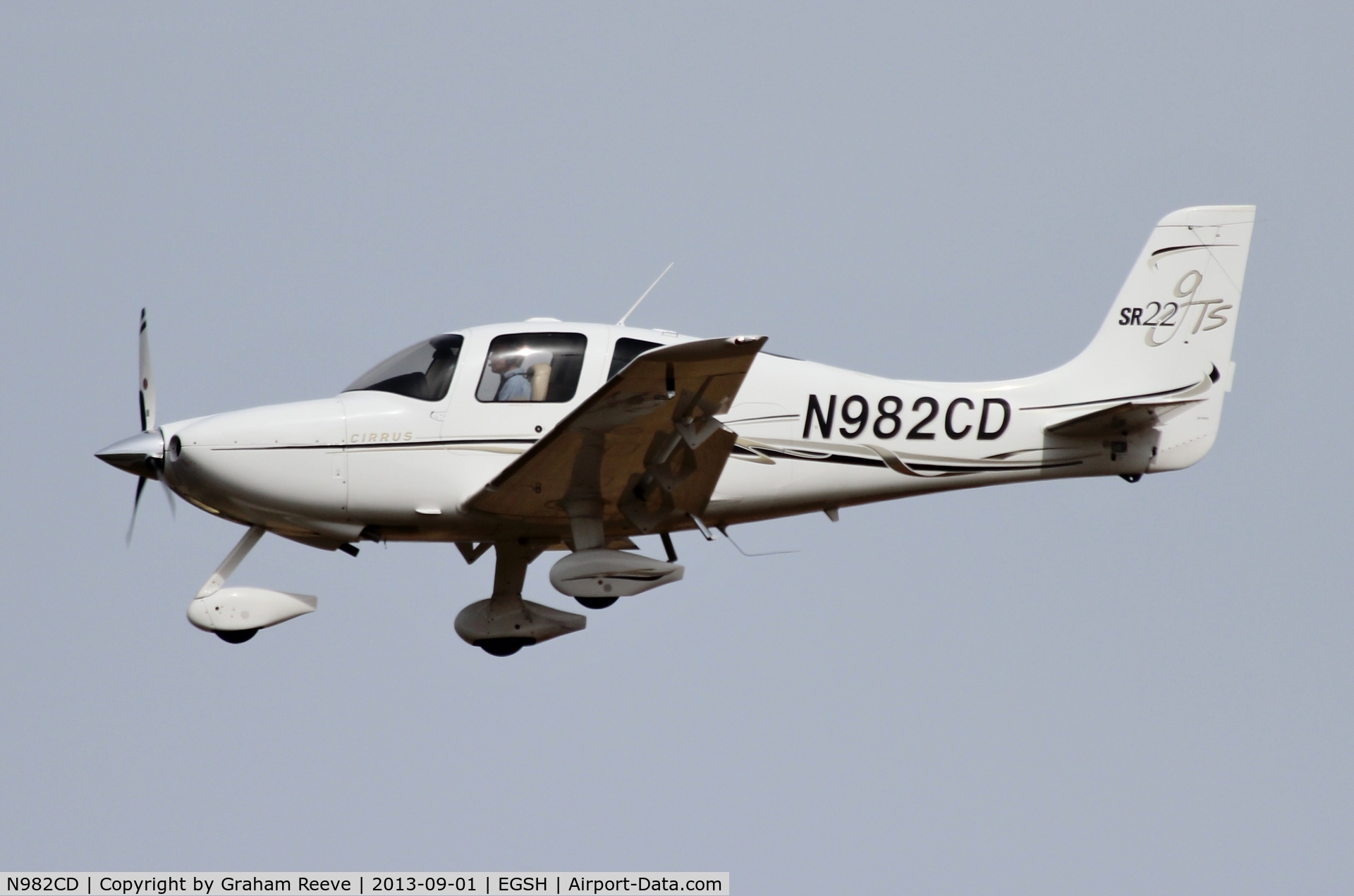 N982CD, 2006 Cirrus SR22 GTS C/N 1853, About to land.
