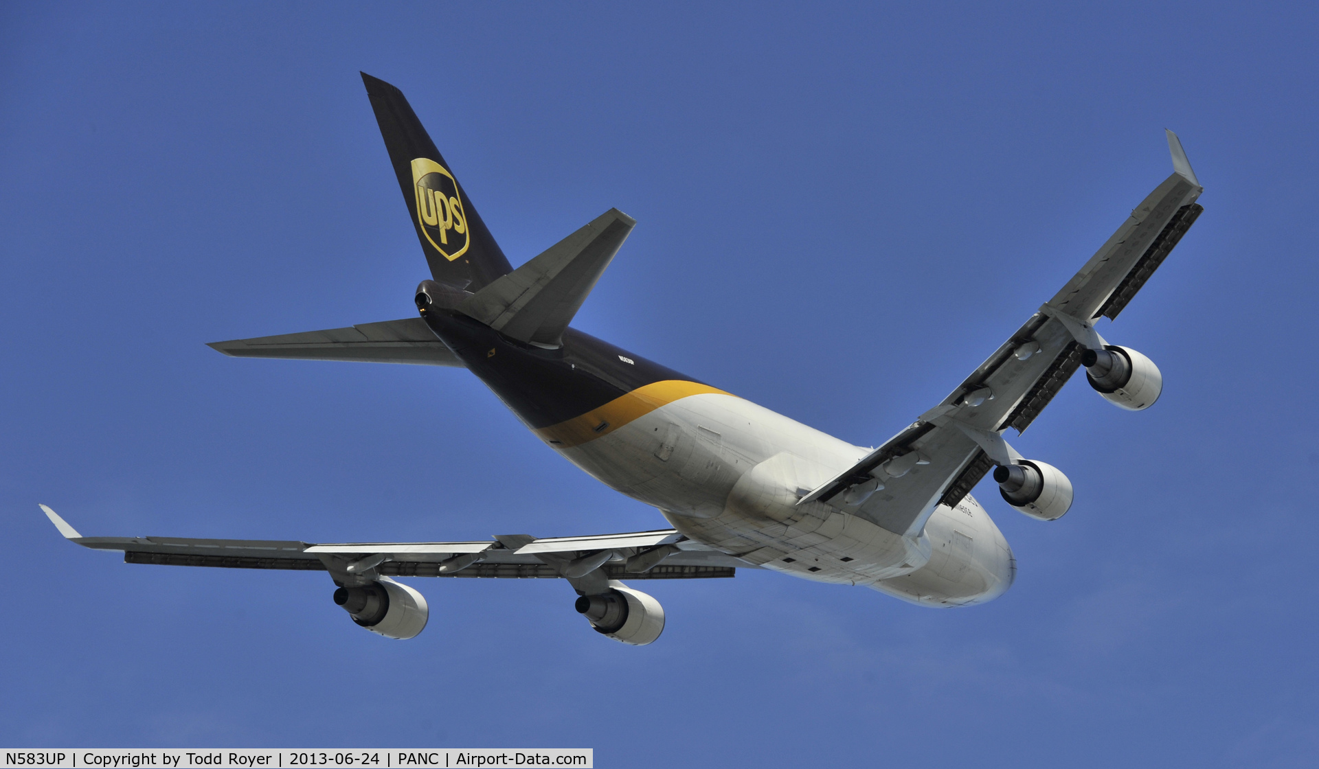 N583UP, 1993 Boeing 747-4R7F C/N 25867, Departing Anchorage