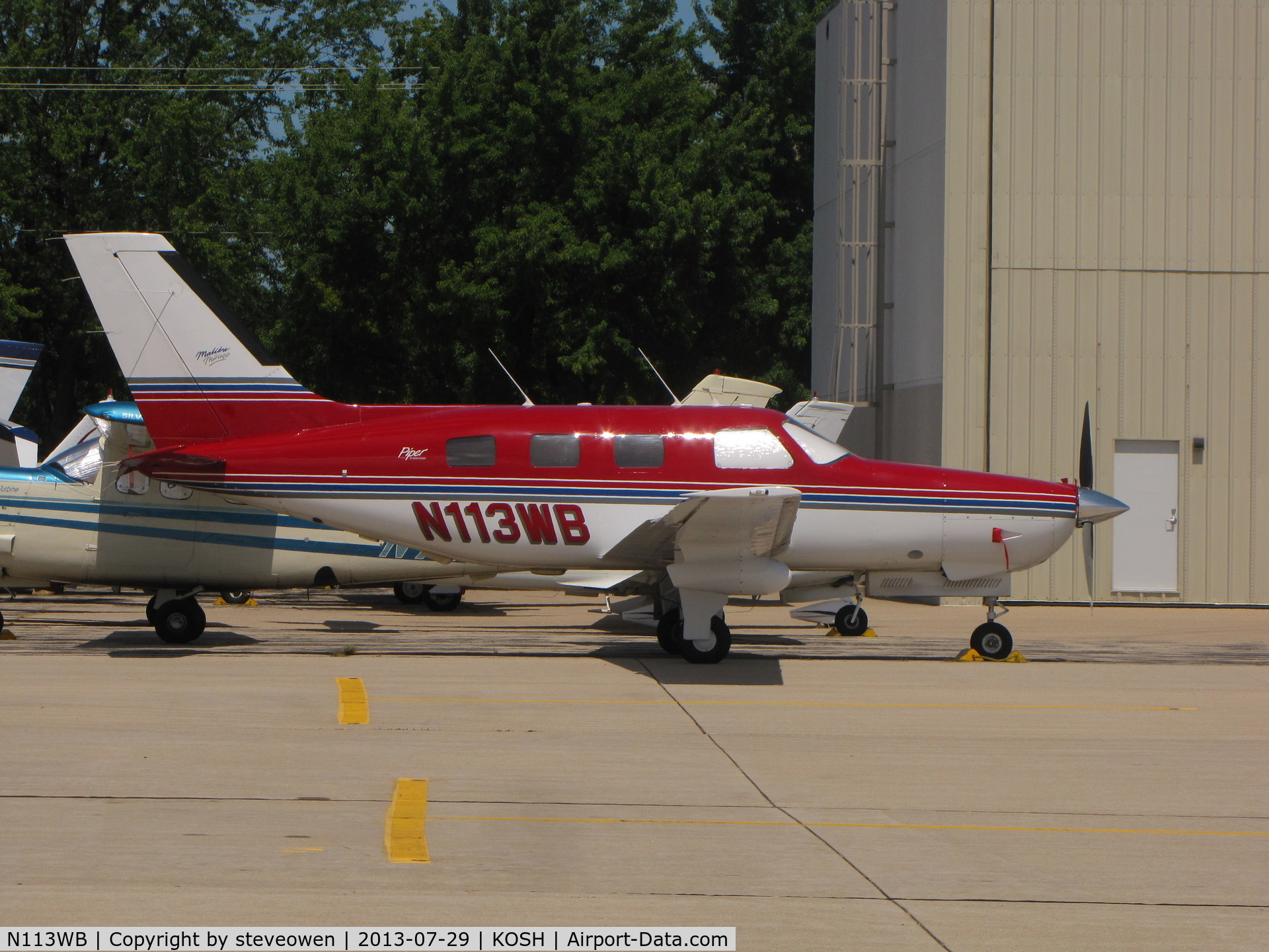 N113WB, 1995 Piper PA-46-350P Malibu Mirage C/N 4622193, Basler FBO