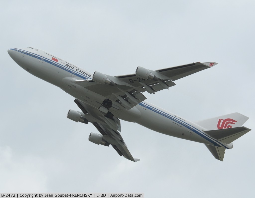 B-2472, 2000 Boeing 747-4J6 C/N 30158, Air China One take off 23